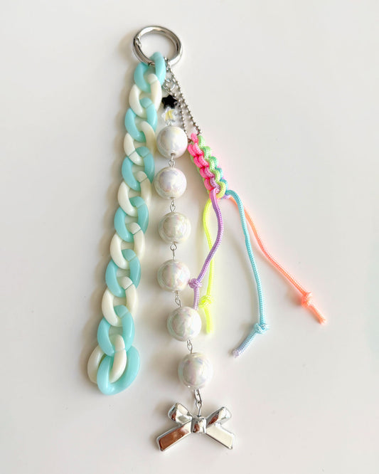 Y2K Paracord Trick Keychain