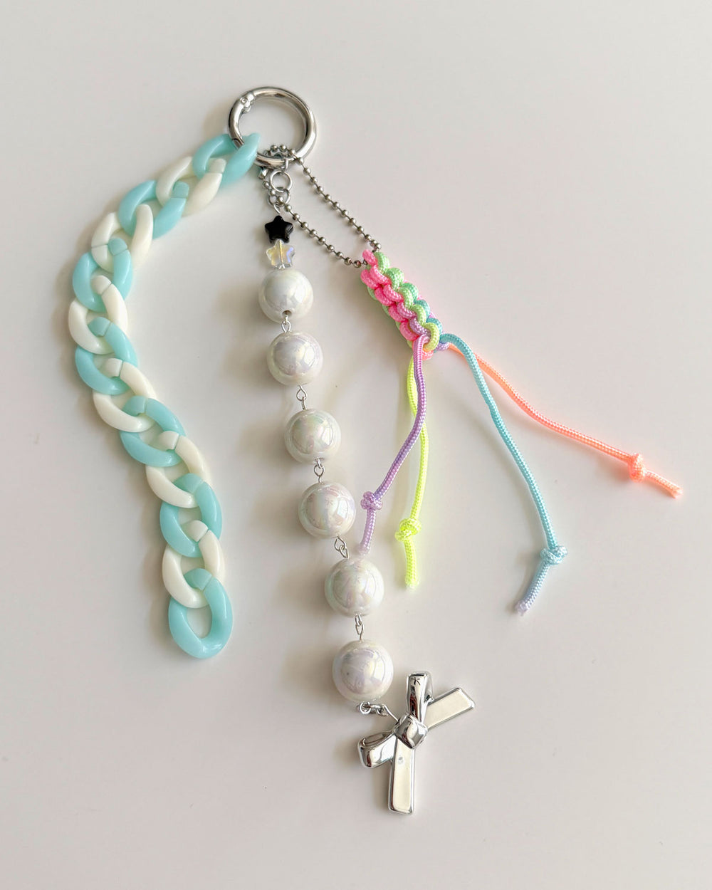 Y2K Paracord Trick Keychain