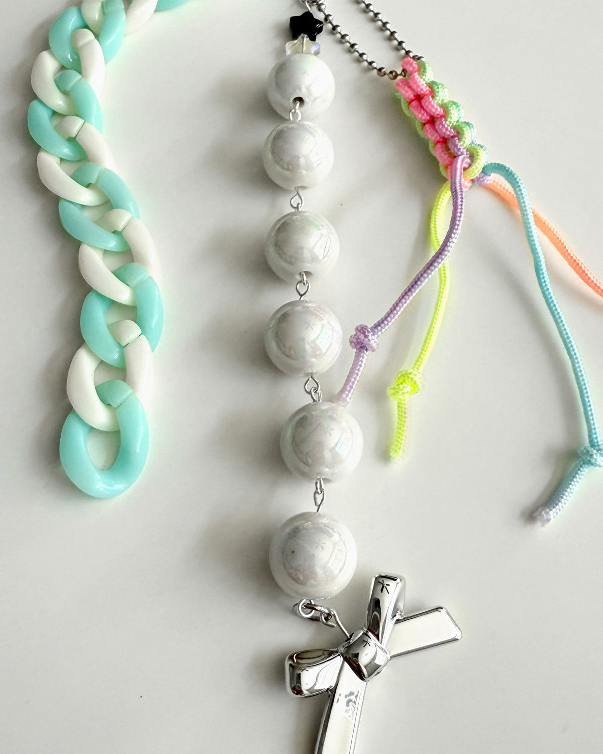 Y2K Paracord Trick Keychain